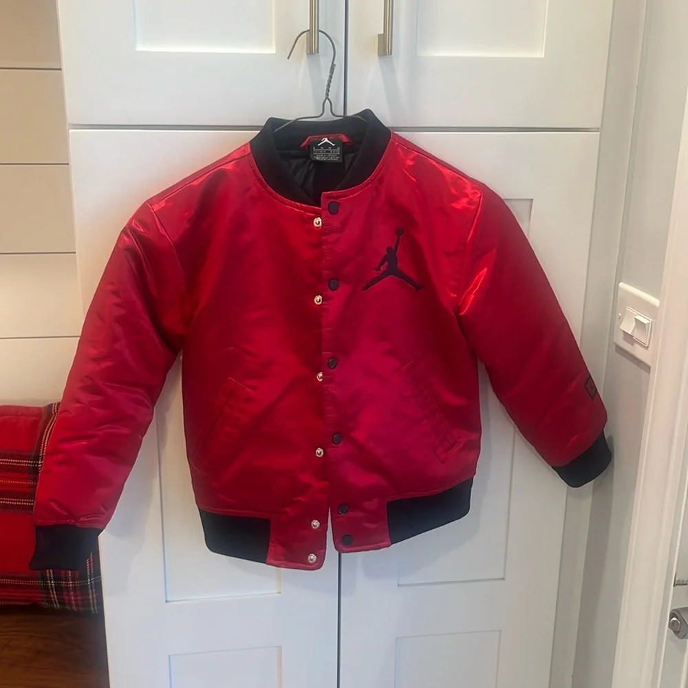Kids Jordan light weight jacket - Picture 1 of 3